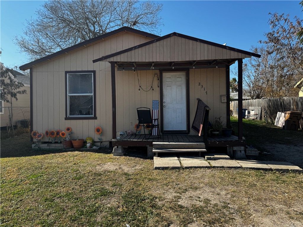 2317 Elizabeth St, Corpus Christi, TX 78404