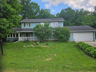 100 PRINCE Court, Poplar Grove, IL 61065