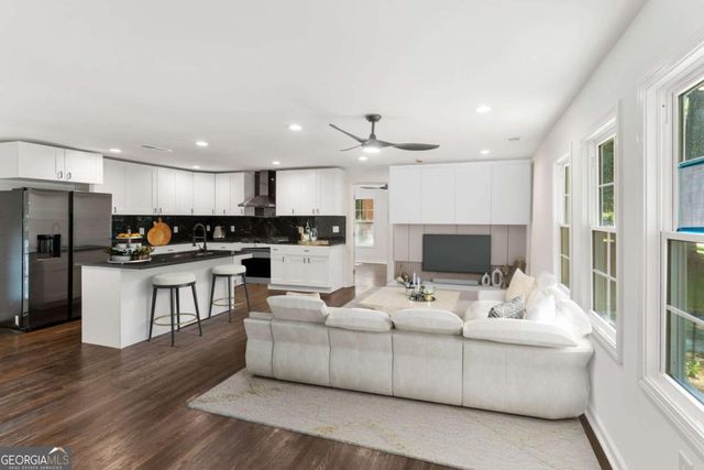 3406 Longleaf Drive, Decatur, GA 30032