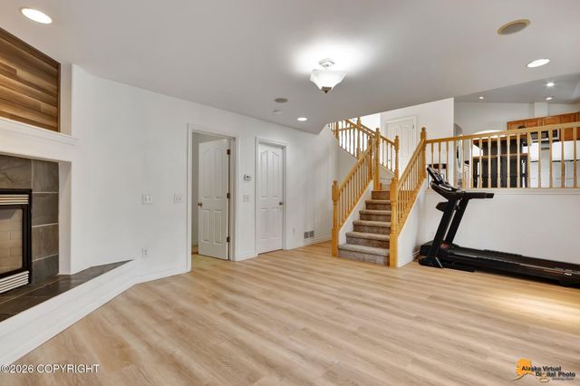 5605 Yukon Charlie Loop, Anchorage, AK 99502