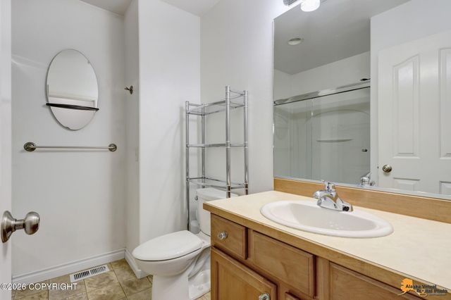 5605 Yukon Charlie Loop, Anchorage, AK 99502