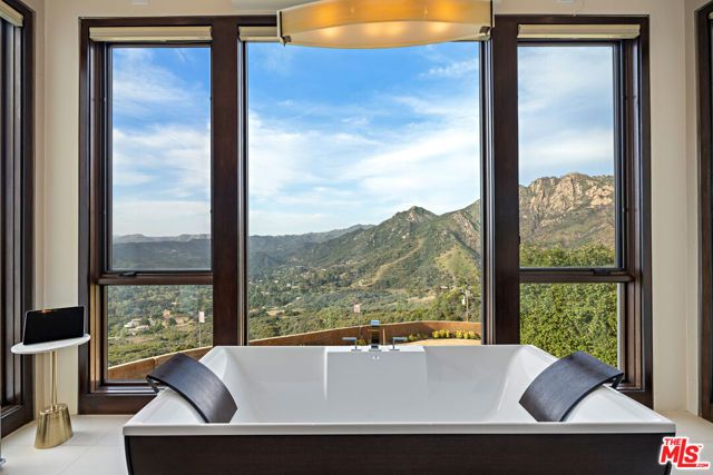 25155 Piuma Road, Malibu, CA 90265