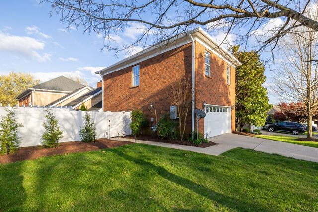 502 Eden Park Dr, Franklin, TN 37067
