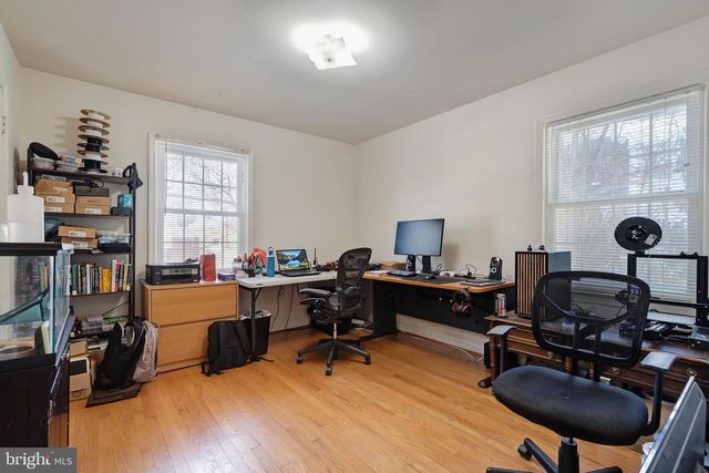 972 N QUANTICO ST, Arlington, VA 22205