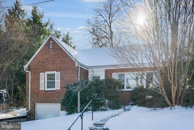 972 N QUANTICO ST, Arlington, VA 22205