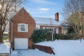 972 N QUANTICO ST, Arlington, VA 22205