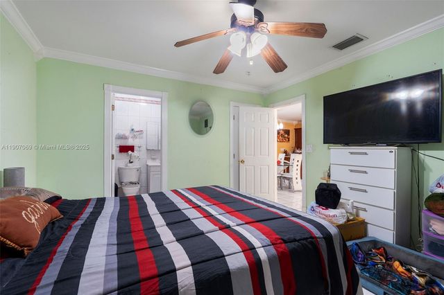 720 NW 19th Ct, Miami, FL 33125