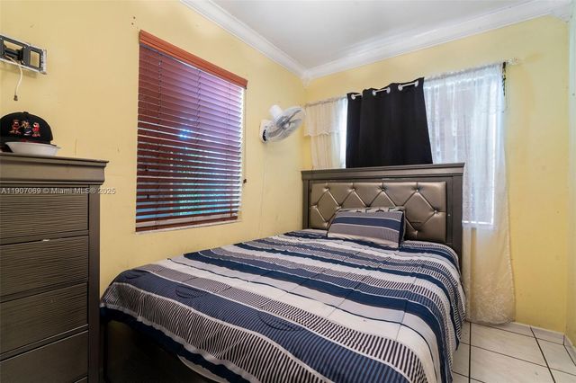 720 NW 19th Ct, Miami, FL 33125