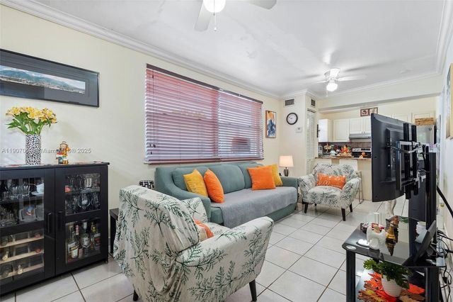 720 NW 19th Ct, Miami, FL 33125