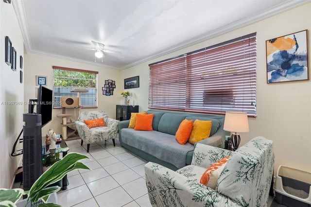 720 NW 19th Ct, Miami, FL 33125