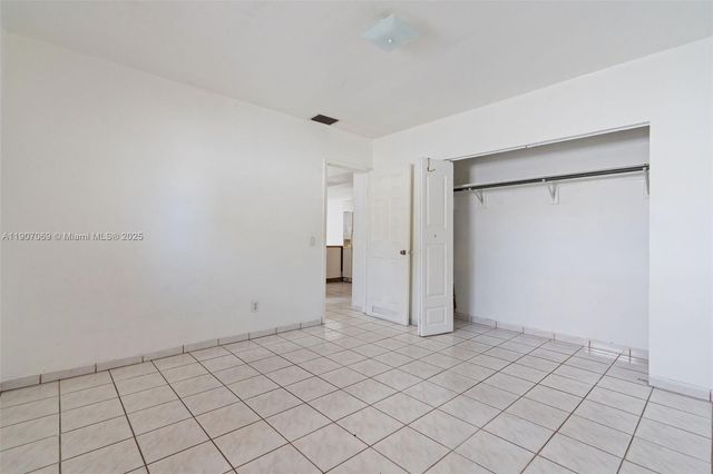 720 NW 19th Ct, Miami, FL 33125