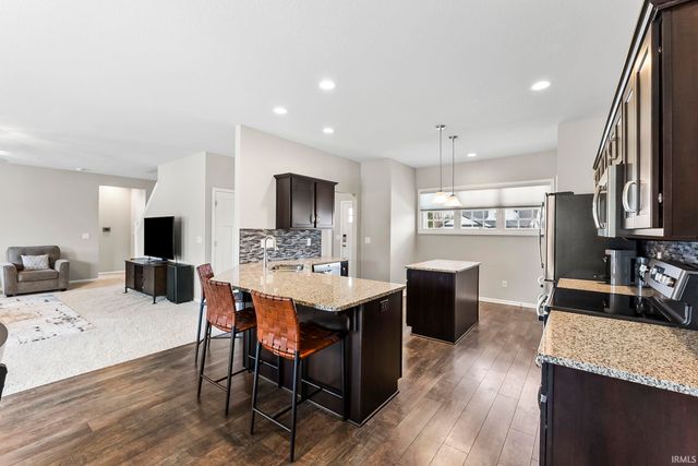 932 Clairborne Drive, Fort Wayne, IN 46818