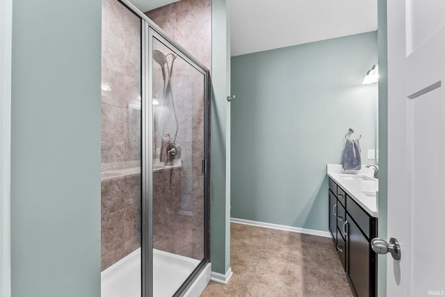 932 Clairborne Drive, Fort Wayne, IN 46818