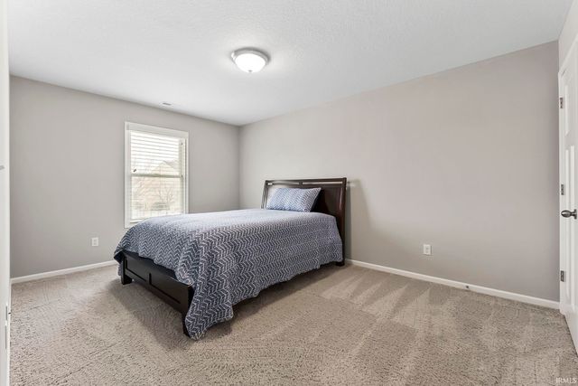 932 Clairborne Drive, Fort Wayne, IN 46818