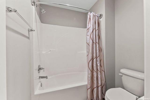 932 Clairborne Drive, Fort Wayne, IN 46818