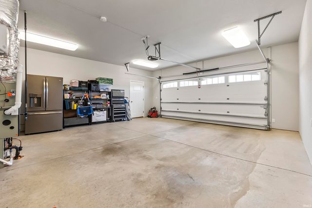 932 Clairborne Drive, Fort Wayne, IN 46818