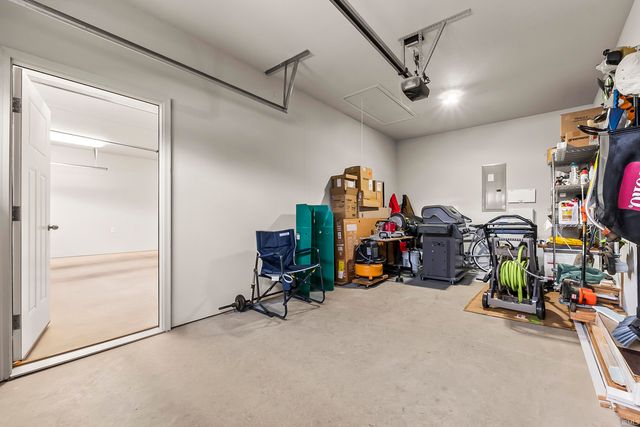 932 Clairborne Drive, Fort Wayne, IN 46818