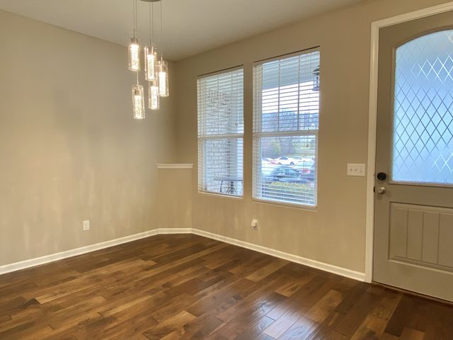 1021 Livingstone Ln, Mount Juliet, TN 37122