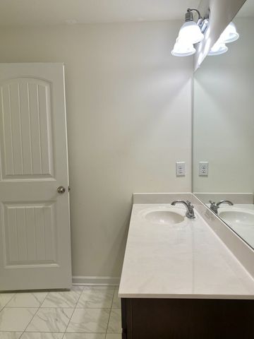 1021 Livingstone Ln, Mount Juliet, TN 37122