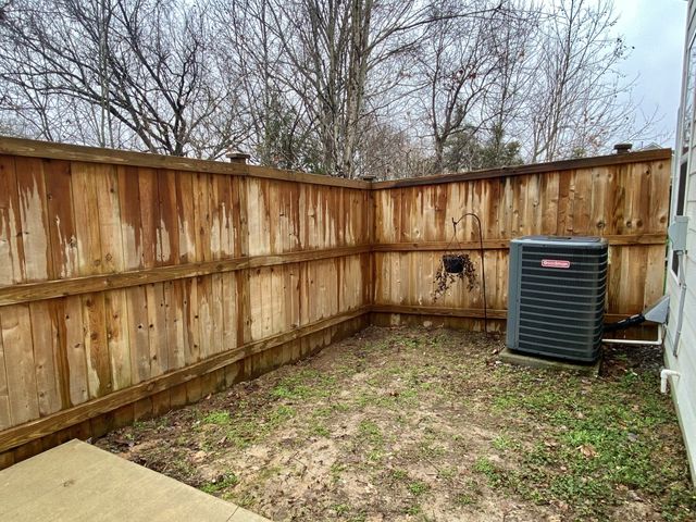 1021 Livingstone Ln, Mount Juliet, TN 37122