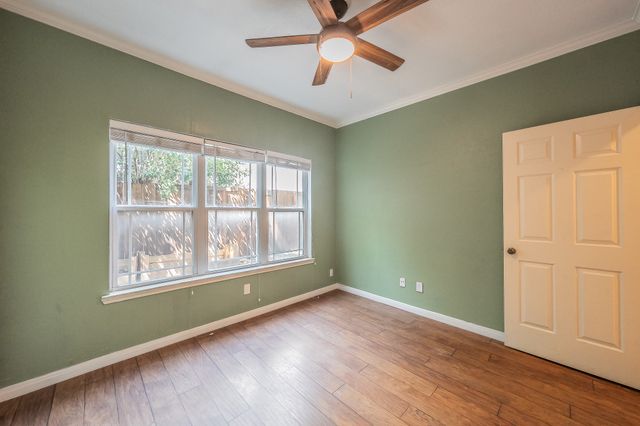 2728 Reagan Street 101, Dallas, TX 75219