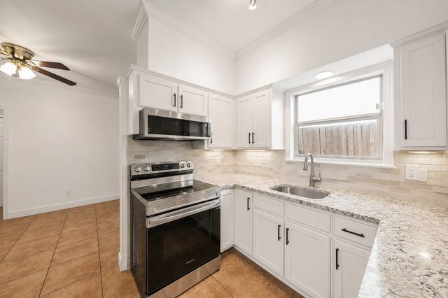 2728 Reagan Street 101, Dallas, TX 75219