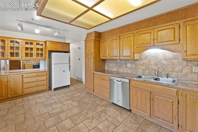 2121 Patrician Way, Colorado Springs, CO 80909