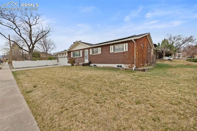 2121 Patrician Way, Colorado Springs, CO 80909