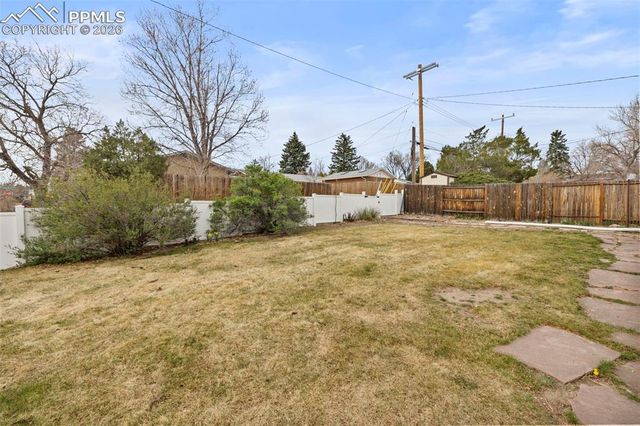 2121 Patrician Way, Colorado Springs, CO 80909