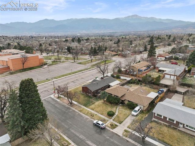 2121 Patrician Way, Colorado Springs, CO 80909