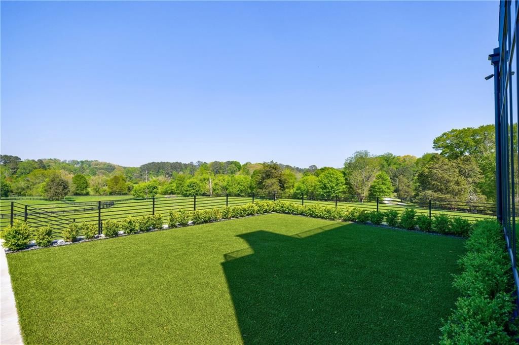 Image 74 of property listing at 14200 Hopewell Road, Milton, GA 30004