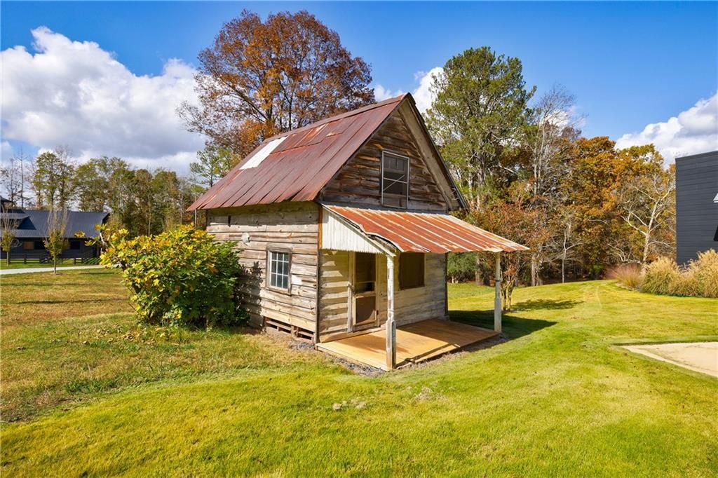 Image 87 of property listing at 14200 Hopewell Road, Milton, GA 30004