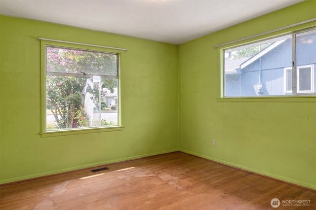 320 NE 185th Street, Shoreline, WA 98155