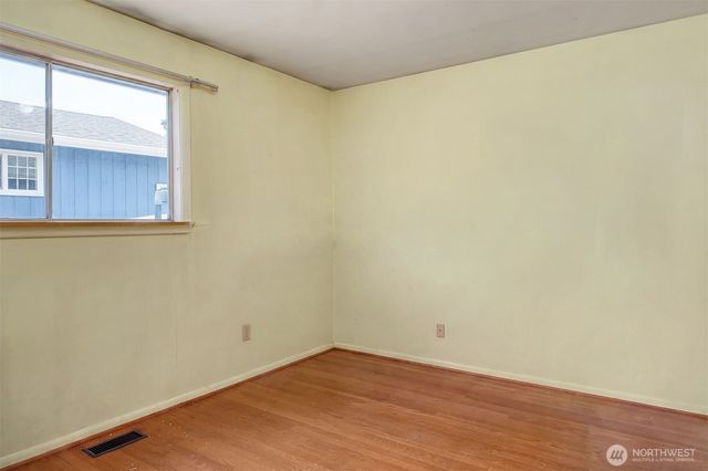 320 NE 185th Street, Shoreline, WA 98155