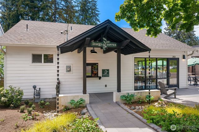 320 NE 185th Street, Shoreline, WA 98155