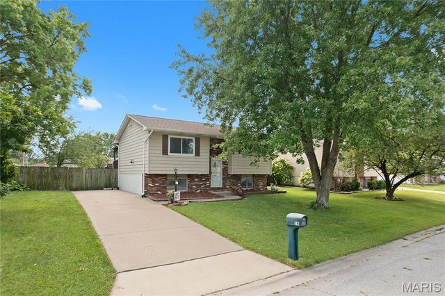 36 Georgetown Drive, Pontoon Beach, IL 62040