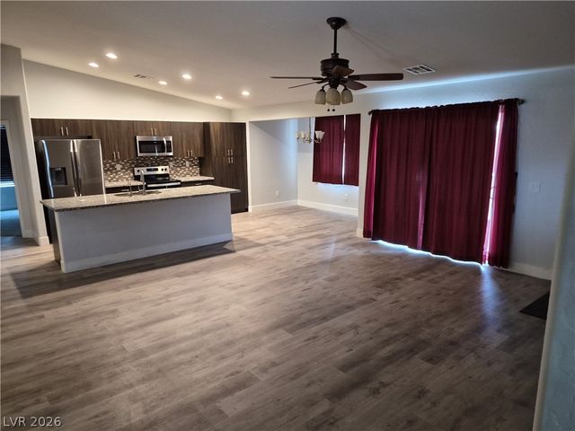 2360 Mallard Avenue, Pahrump, NV 89048