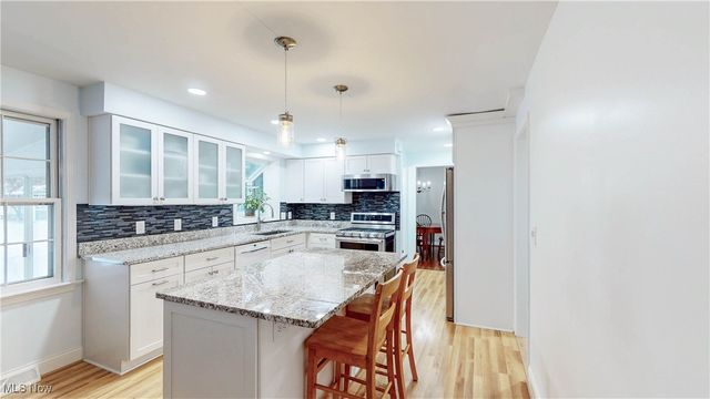 328 Plymouth Drive, Bay Village, OH 44140