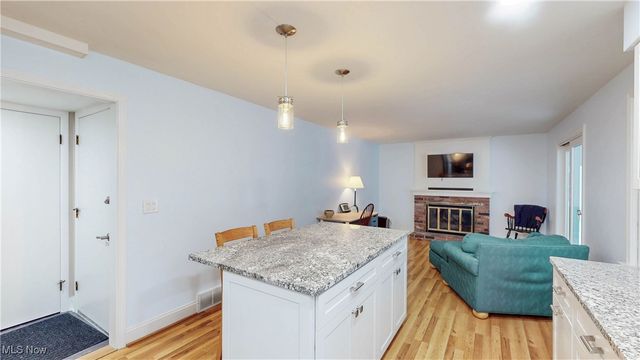 328 Plymouth Drive, Bay Village, OH 44140