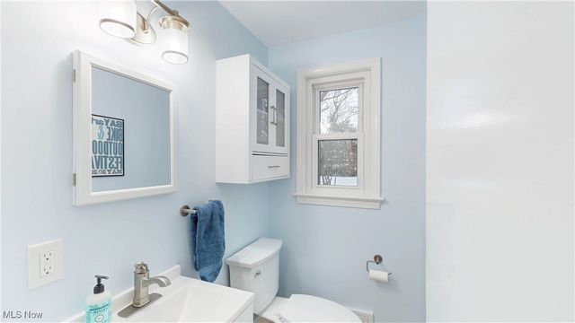 328 Plymouth Drive, Bay Village, OH 44140