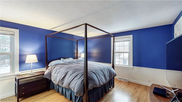 328 Plymouth Drive, Bay Village, OH 44140