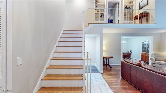 328 Plymouth Drive, Bay Village, OH 44140