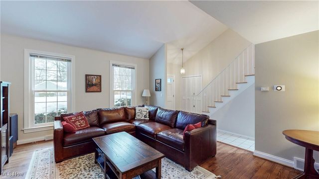 328 Plymouth Drive, Bay Village, OH 44140