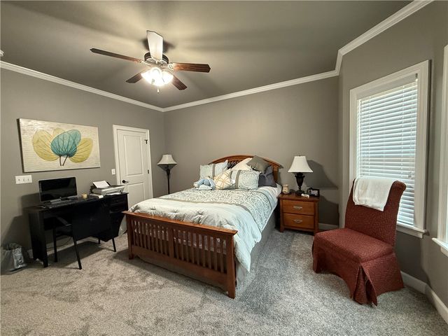 213 Cobblestone Court, Russellville, AR 72801