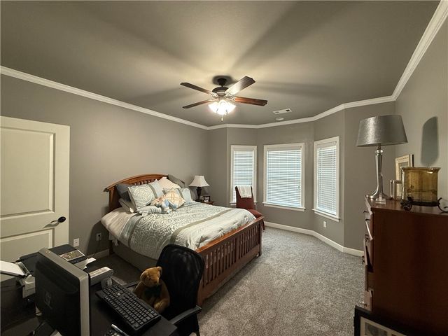 213 Cobblestone Court, Russellville, AR 72801