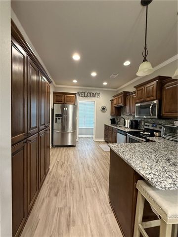 213 Cobblestone Court, Russellville, AR 72801