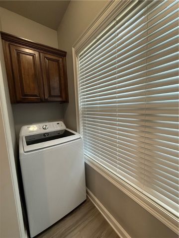 213 Cobblestone Court, Russellville, AR 72801