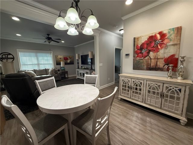 213 Cobblestone Court, Russellville, AR 72801