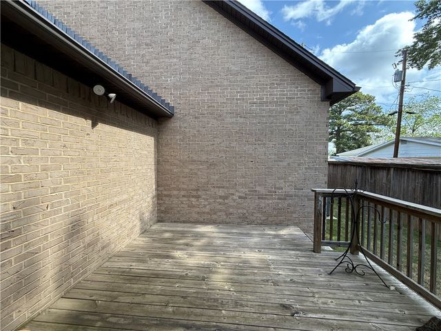 213 Cobblestone Court, Russellville, AR 72801