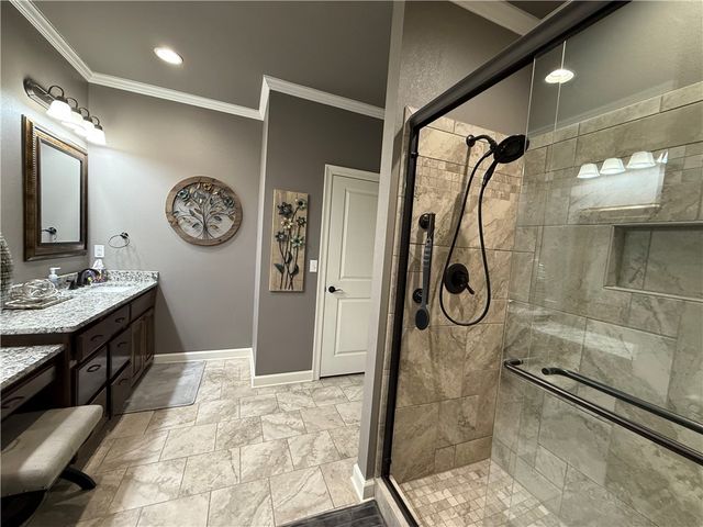 213 Cobblestone Court, Russellville, AR 72801